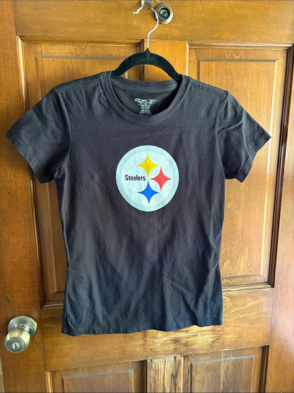 Reebok Black Womens Steelers Logo Tee with Yellow Red Blue Accents